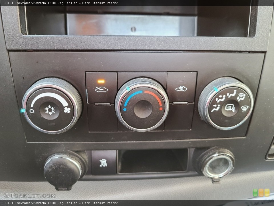 Dark Titanium Interior Controls for the 2011 Chevrolet Silverado 1500 Regular Cab #140812153