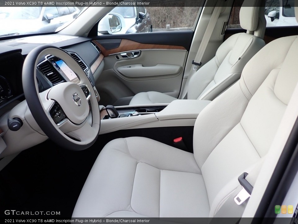 Blonde/Charcoal Interior Photo for the 2021 Volvo XC90 T8 eAWD Inscription Plug-in Hybrid #140819162