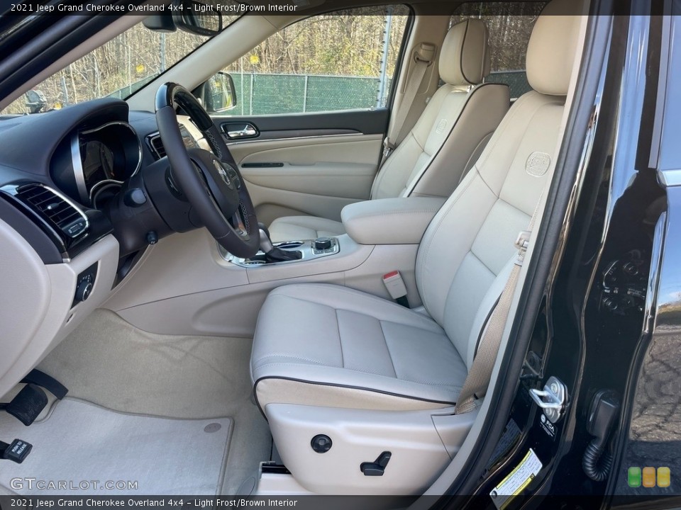 Light Frost/Brown Interior Photo for the 2021 Jeep Grand Cherokee Overland 4x4 #140843446