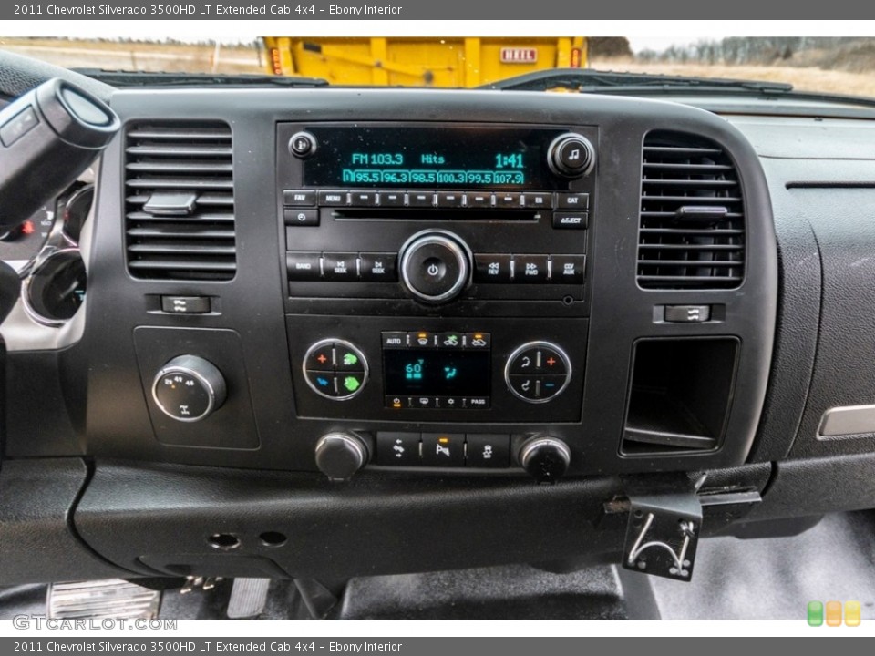 Ebony Interior Controls for the 2011 Chevrolet Silverado 3500HD LT Extended Cab 4x4 #140866444