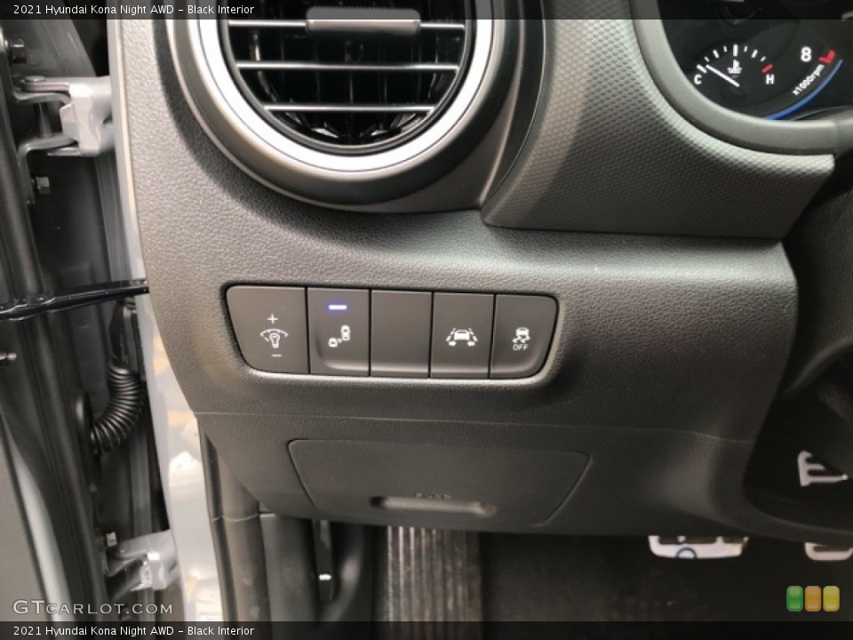 Black Interior Controls for the 2021 Hyundai Kona Night AWD #140899114