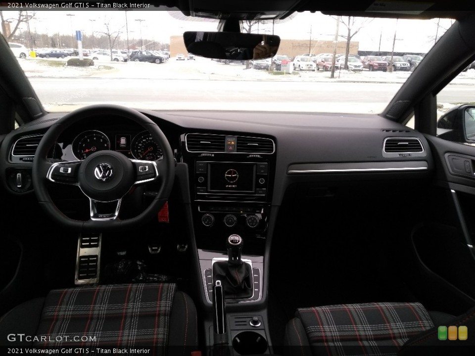 Titan Black Interior Dashboard for the 2021 Volkswagen Golf GTI S #140903169