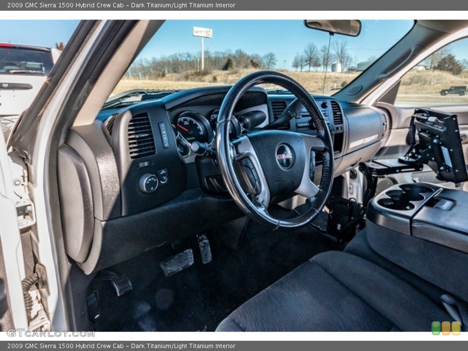 Dark Titanium/Light Titanium Interior Photo for the 2009 GMC Sierra 1500 Hybrid Crew Cab #140907061