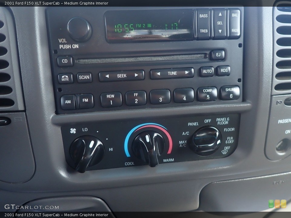 Medium Graphite Interior Controls for the 2001 Ford F150 XLT SuperCab #140913329