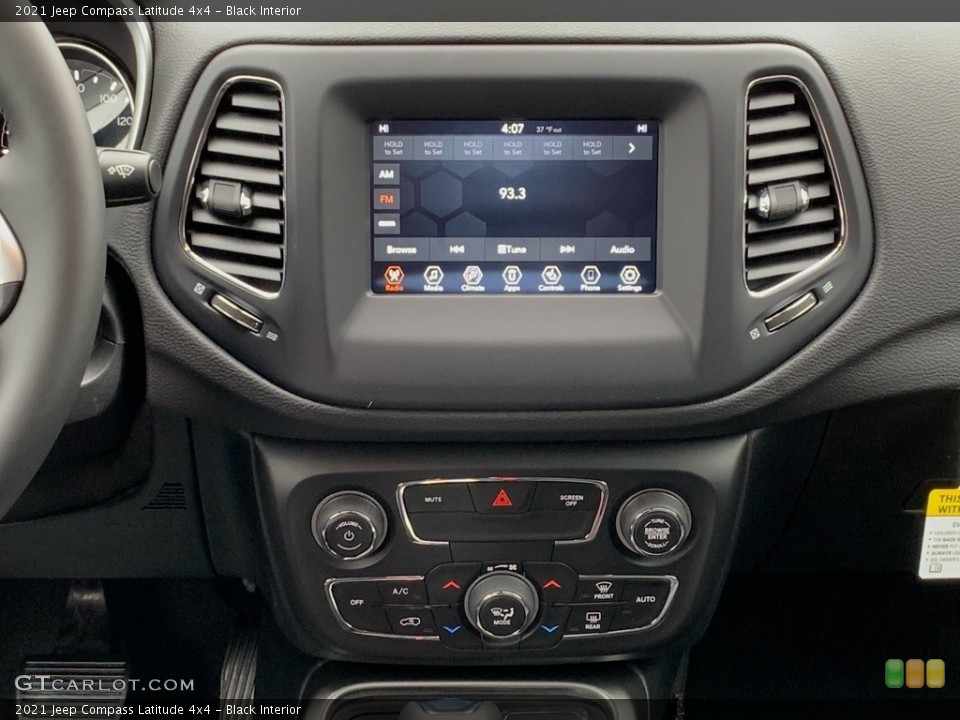 Black Interior Controls for the 2021 Jeep Compass Latitude 4x4 #140939526