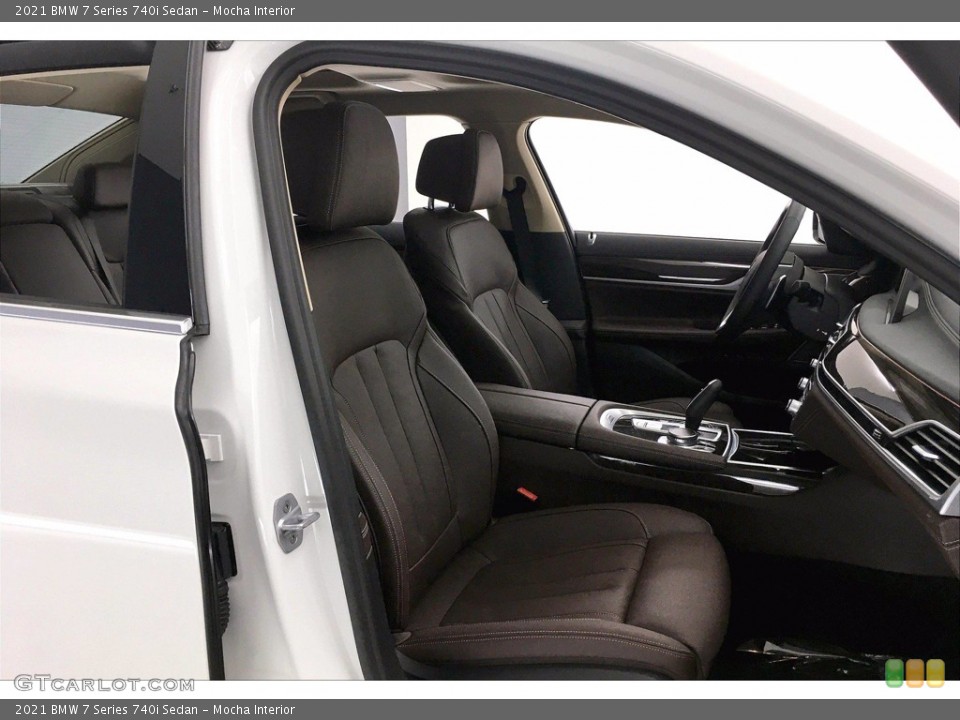 Mocha Interior Photo for the 2021 BMW 7 Series 740i Sedan #140973850