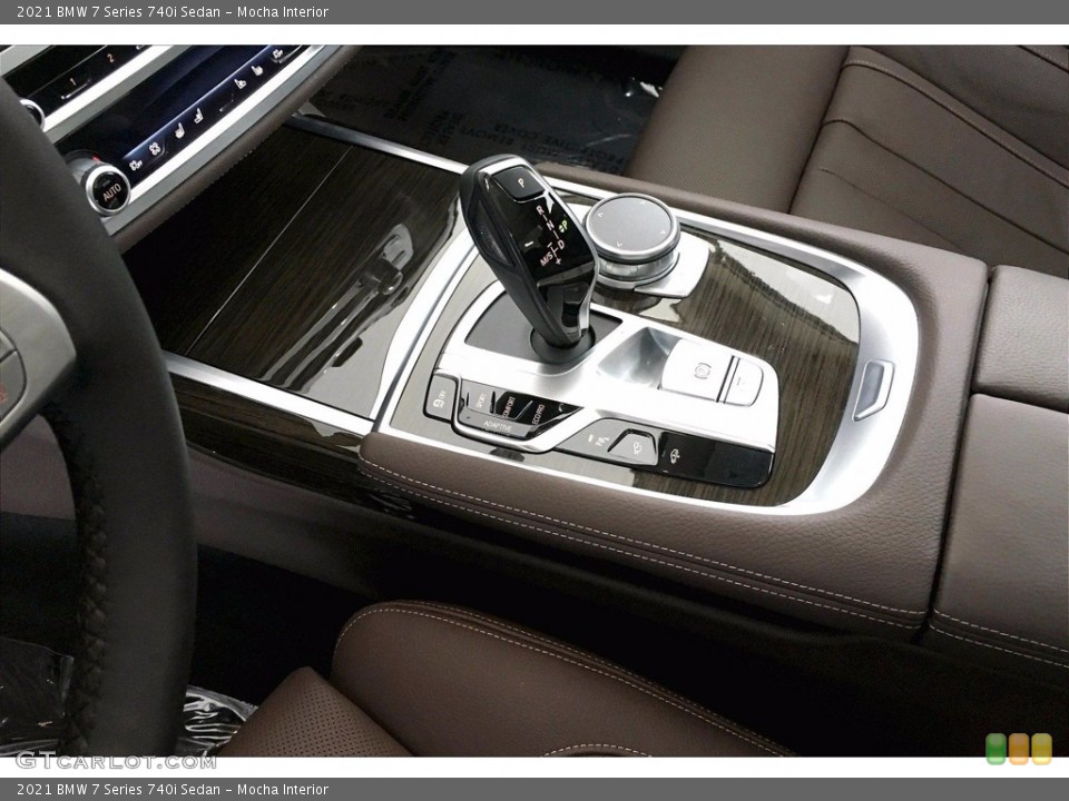Mocha Interior Transmission for the 2021 BMW 7 Series 740i Sedan #140974117