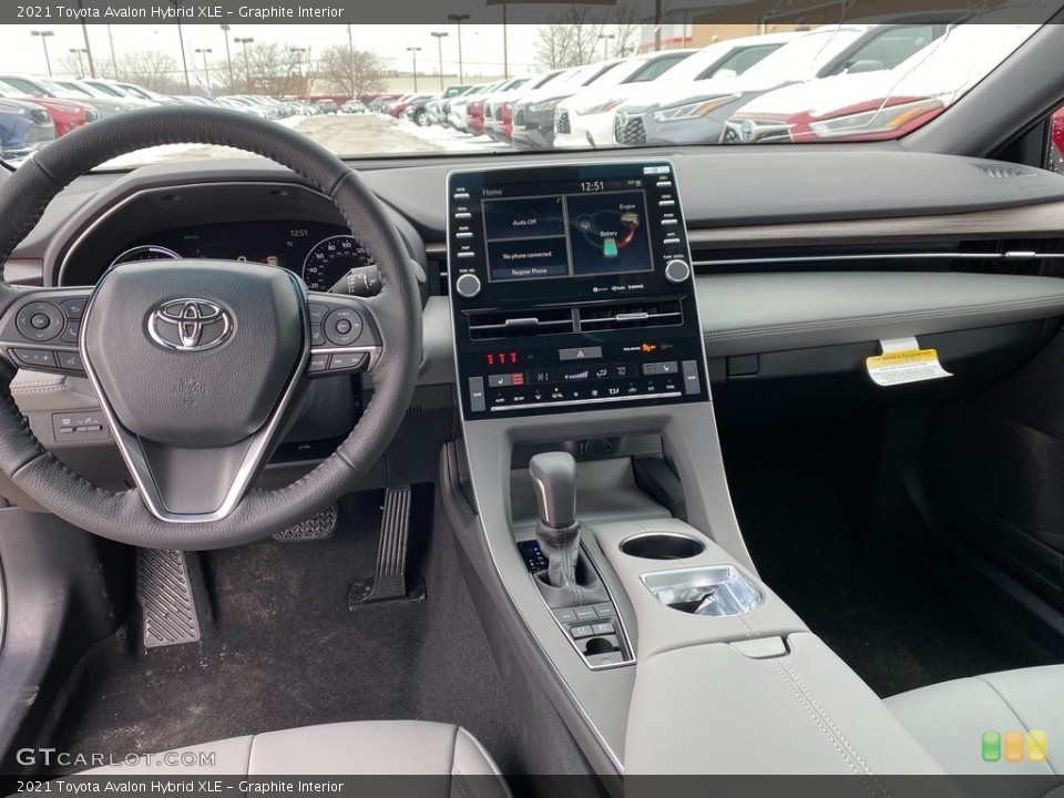 Graphite Interior Dashboard for the 2021 Toyota Avalon Hybrid XLE #140987310