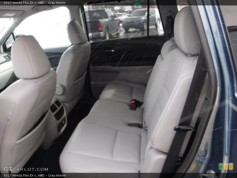 Gray Interior Rear Seat for the 2017 Honda Pilot EX-L AWD #140992446