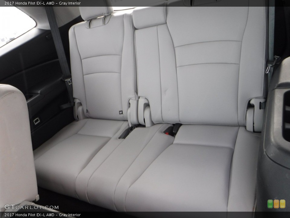 Gray Interior Rear Seat for the 2017 Honda Pilot EX-L AWD #140992470