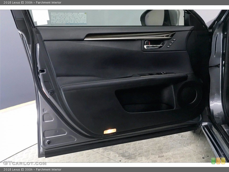Parchment Interior Door Panel for the 2018 Lexus ES 300h #141037478