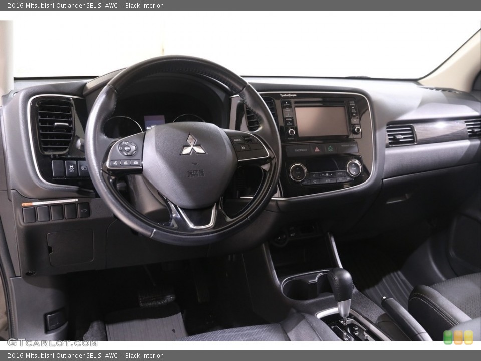 Black Interior Dashboard for the 2016 Mitsubishi Outlander SEL S-AWC #141043383