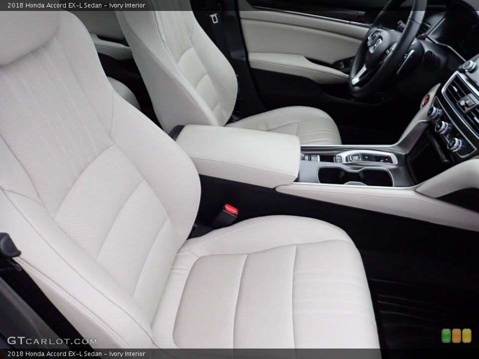 Ivory Interior Front Seat for the 2018 Honda Accord EX-L Sedan #141047037