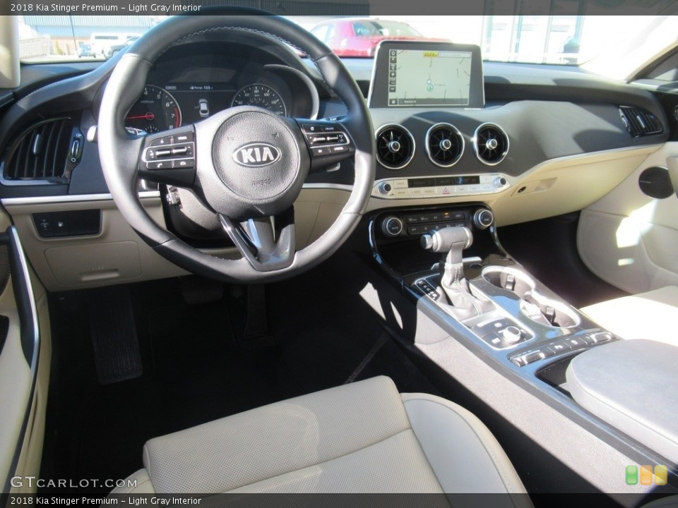 Light Gray Interior Photo for the 2018 Kia Stinger Premium #141052857