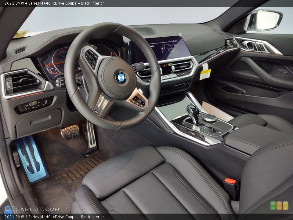 Black Interior Photo for the 2021 BMW 4 Series M440i xDrive Coupe #141145348