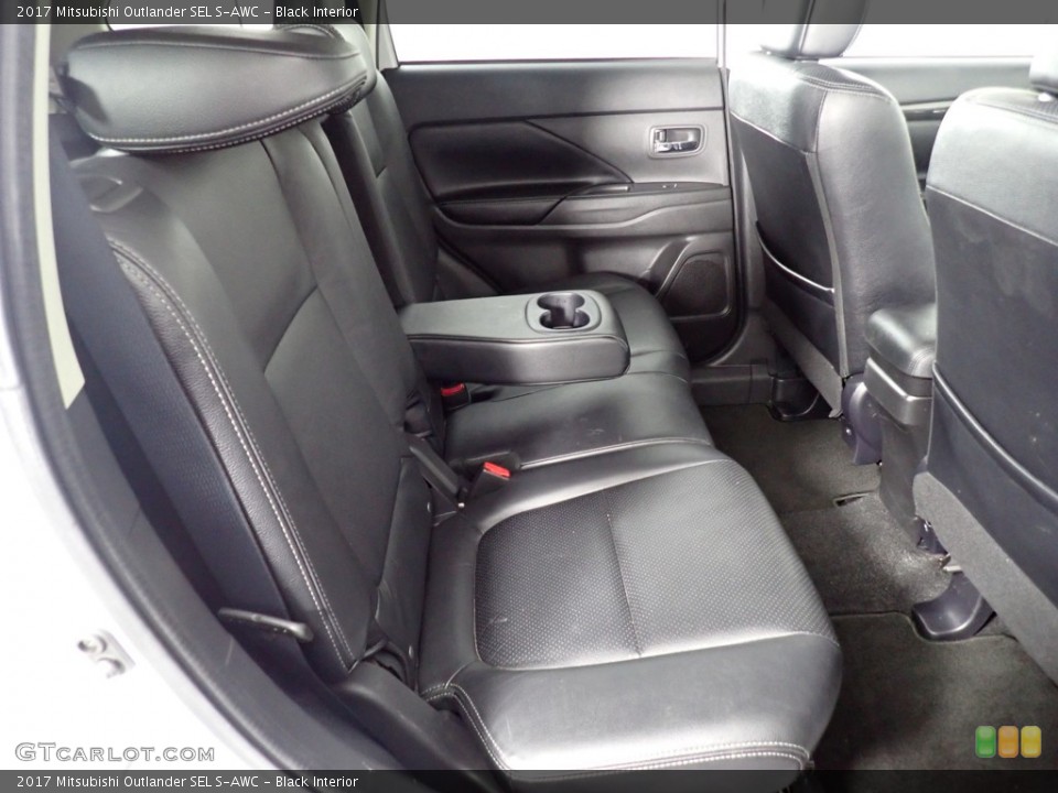 Black Interior Rear Seat for the 2017 Mitsubishi Outlander SEL S-AWC #141163948