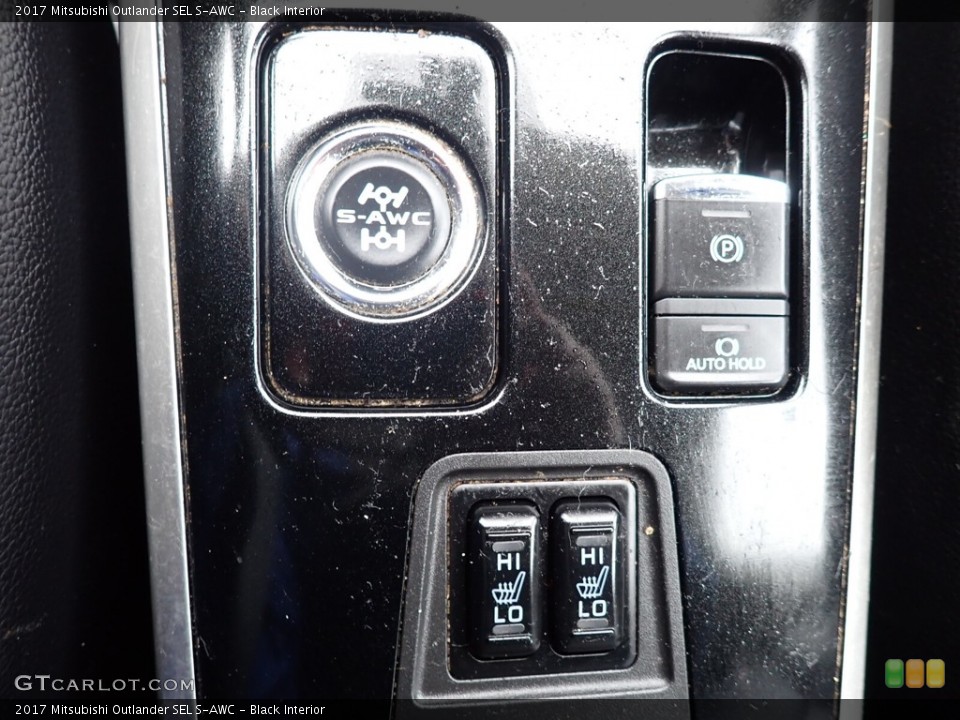 Black Interior Controls for the 2017 Mitsubishi Outlander SEL S-AWC #141164277