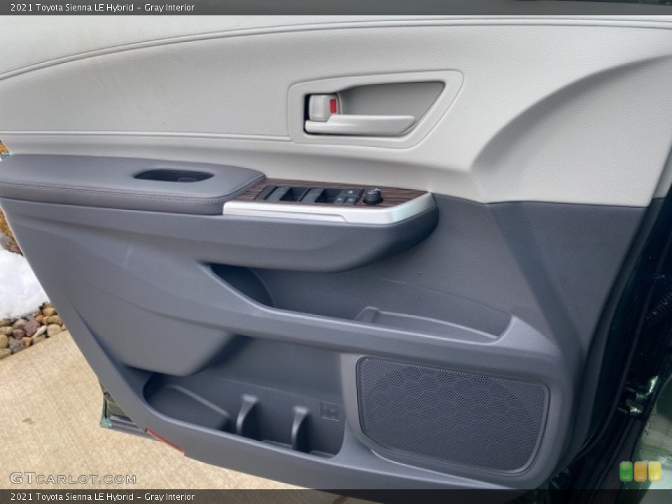 Gray Interior Door Panel for the 2021 Toyota Sienna LE Hybrid #141169405