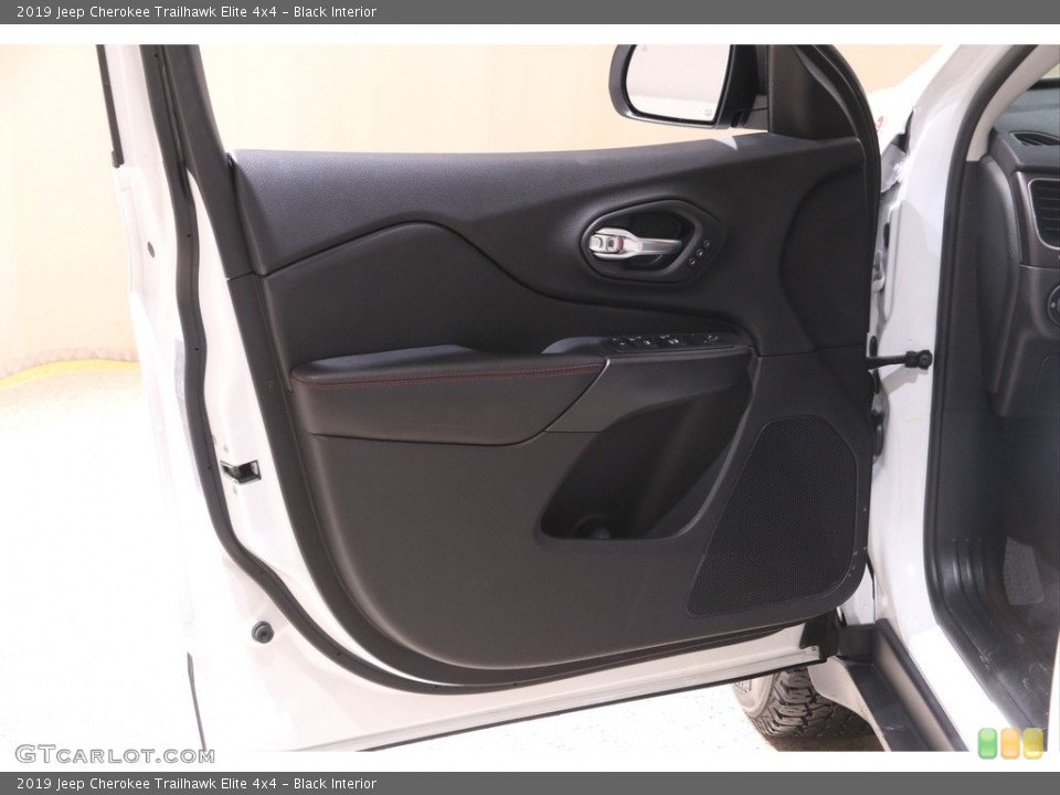 Black Interior Door Panel for the 2019 Jeep Cherokee Trailhawk Elite 4x4 #141181757