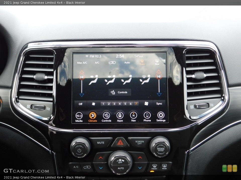 Black Interior Controls for the 2021 Jeep Grand Cherokee Limited 4x4 #141186313