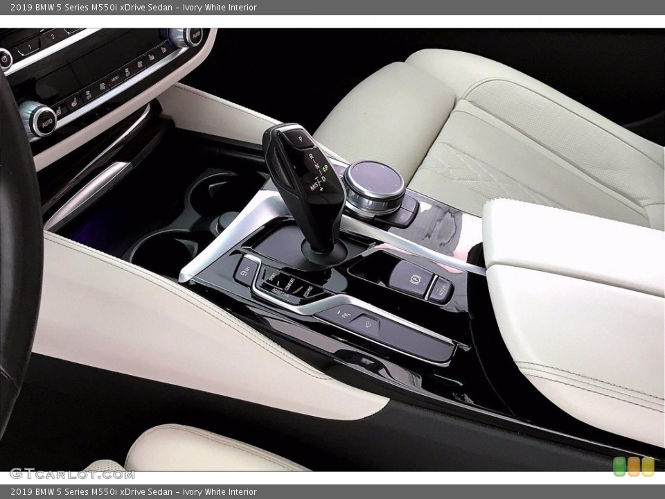 Ivory White Interior Transmission for the 2019 BMW 5 Series M550i xDrive Sedan #141216469