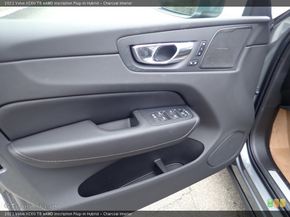 Charcoal Interior Door Panel for the 2021 Volvo XC60 T8 eAWD Inscription Plug-in Hybrid #141221575