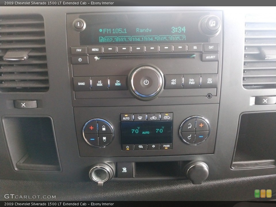 Ebony Interior Controls for the 2009 Chevrolet Silverado 1500 LT Extended Cab #141237677