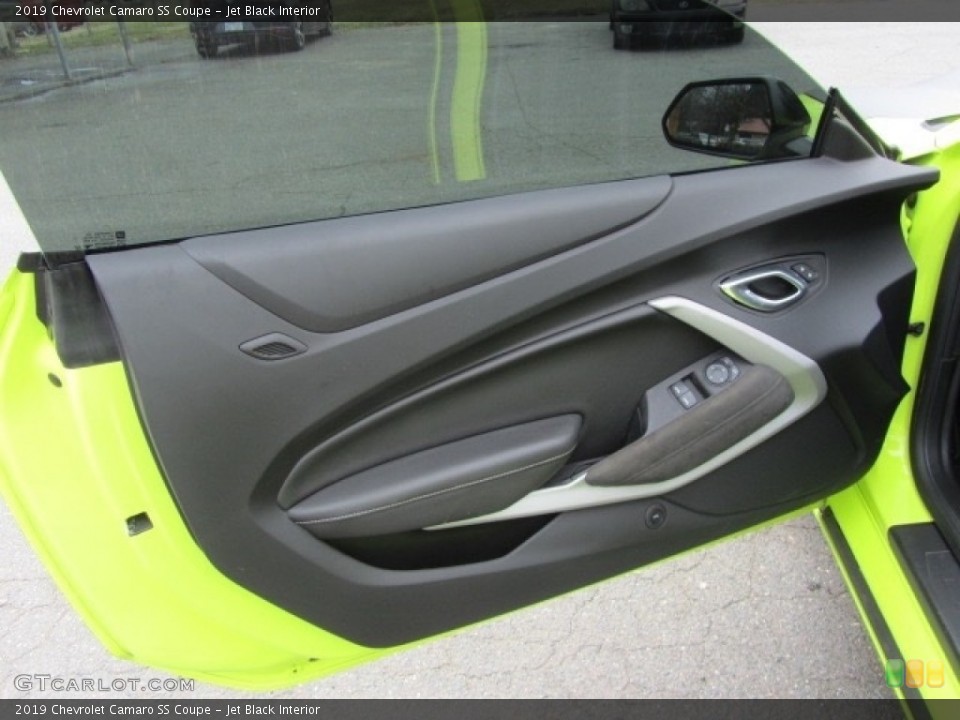 Jet Black Interior Door Panel for the 2019 Chevrolet Camaro SS Coupe #141249686