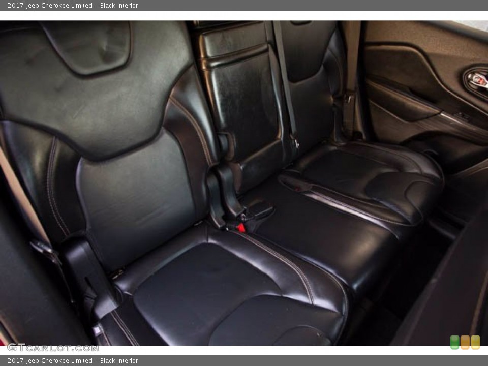 Black Interior Rear Seat for the 2017 Jeep Cherokee Limited #141250375