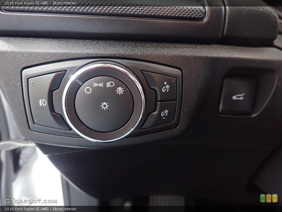 Ebony Interior Controls for the 2018 Ford Fusion SE AWD #141267346