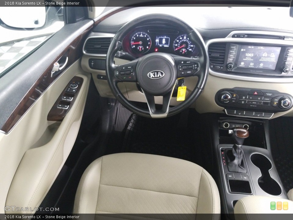 Stone Beige Interior Photo for the 2018 Kia Sorento LX #141297346