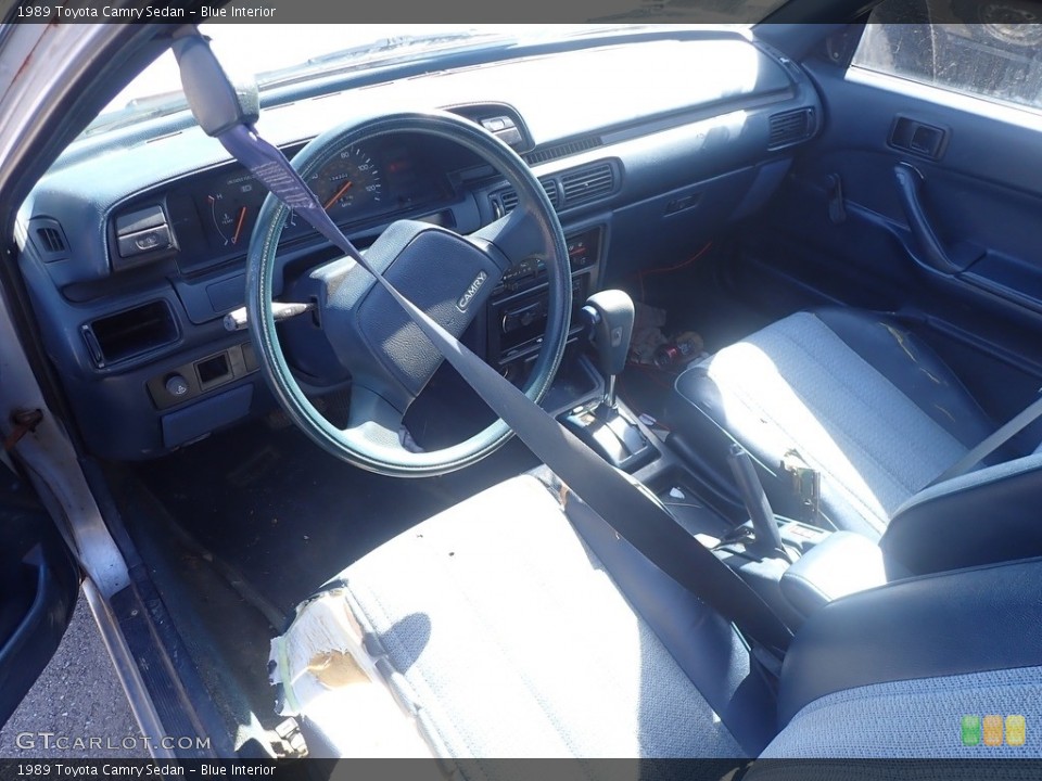 Blue Interior Photo for the 1989 Toyota Camry Sedan #141313044
