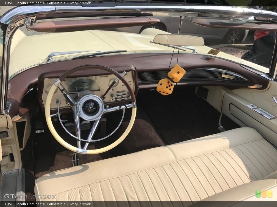 Ivory Interior Photo for the 1958 Lincoln Continental Convertible #141319517