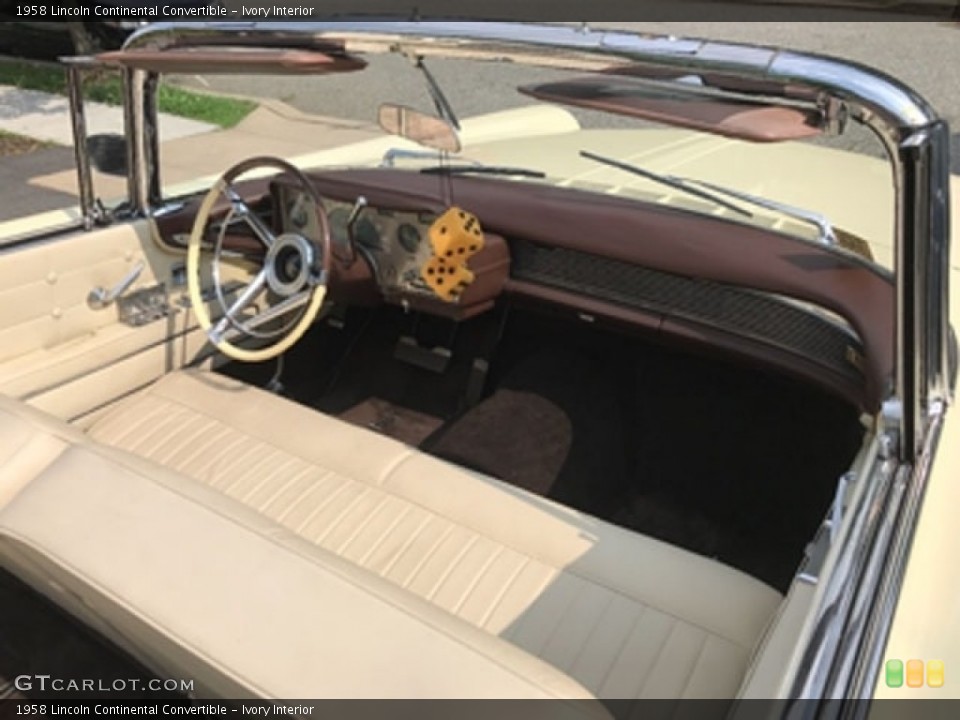 Ivory Interior Photo for the 1958 Lincoln Continental Convertible #141319604