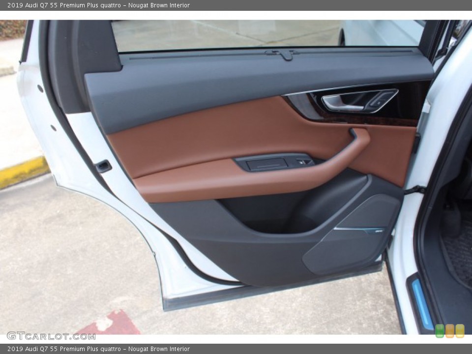 Nougat Brown Interior Door Panel for the 2019 Audi Q7 55 Premium Plus quattro #141351867