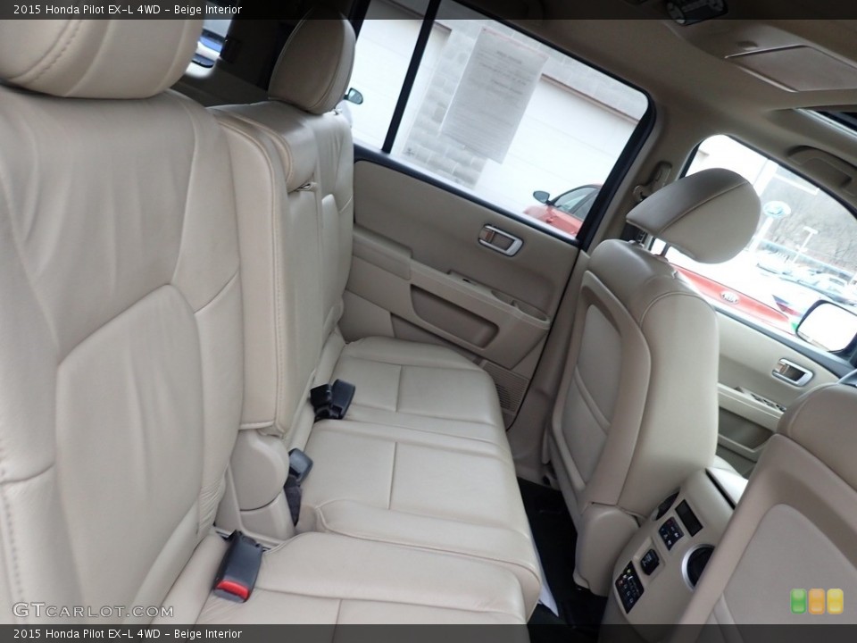 Beige Interior Rear Seat for the 2015 Honda Pilot EX-L 4WD #141358092