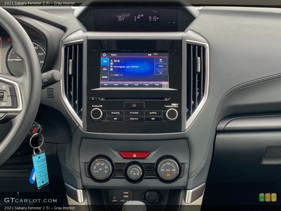 Gray Interior Controls for the 2021 Subaru Forester 2.5i #141399561