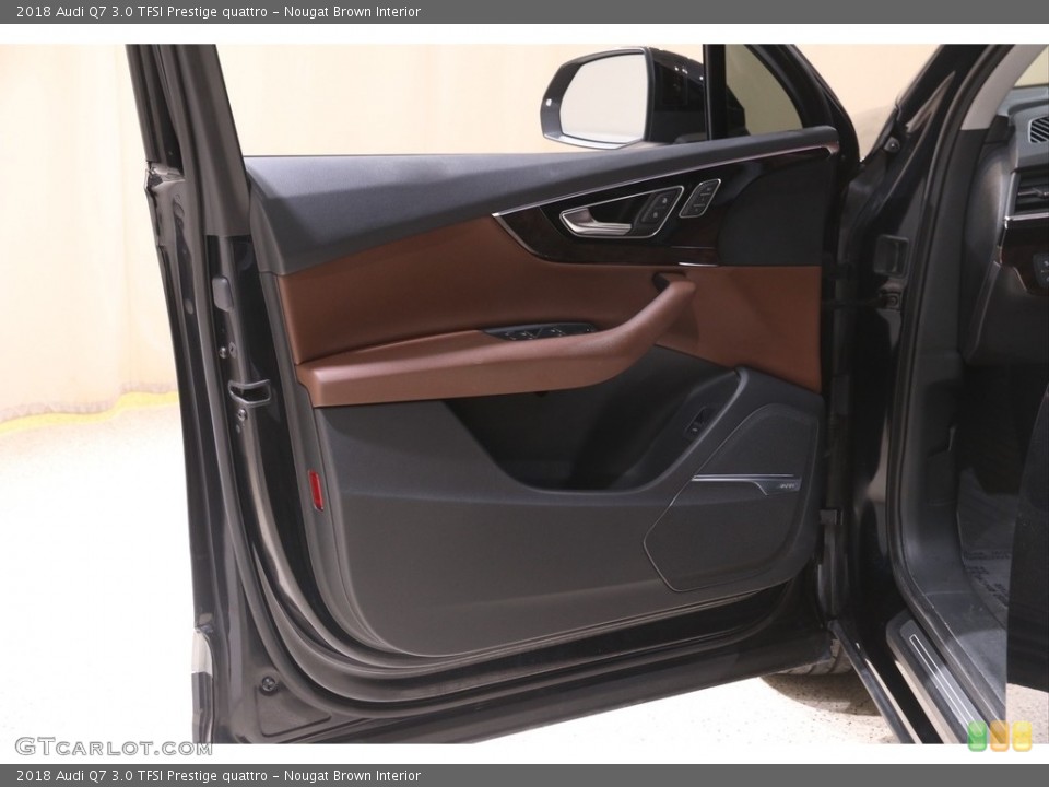 Nougat Brown Interior Door Panel for the 2018 Audi Q7 3.0 TFSI Prestige quattro #141435322