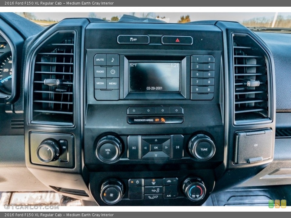 Medium Earth Gray Interior Controls for the 2016 Ford F150 XL Regular Cab #141448897