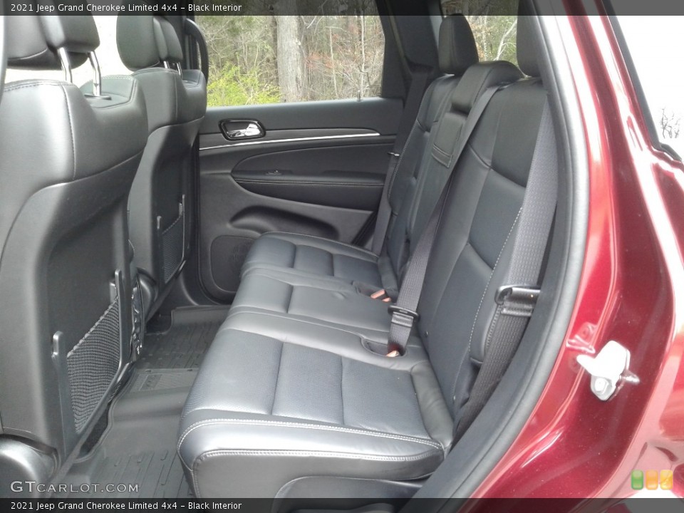 Black Interior Rear Seat for the 2021 Jeep Grand Cherokee Limited 4x4 #141482723