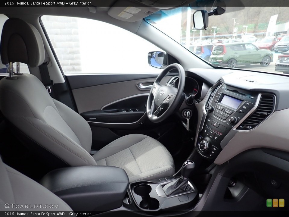 Gray Interior Photo for the 2016 Hyundai Santa Fe Sport AWD #141487466
