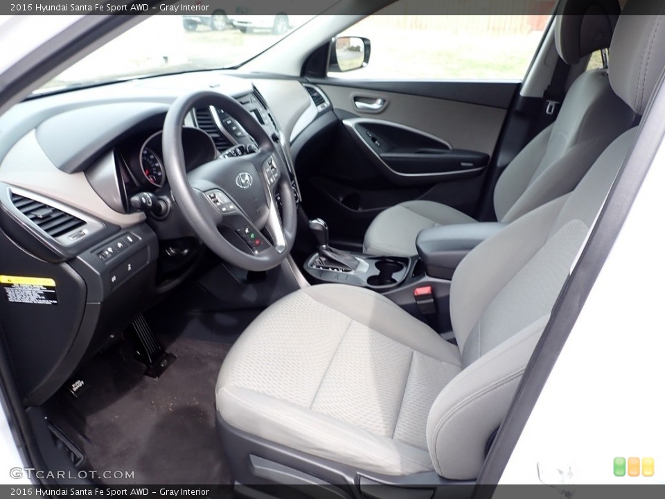 Gray Interior Photo for the 2016 Hyundai Santa Fe Sport AWD #141487532