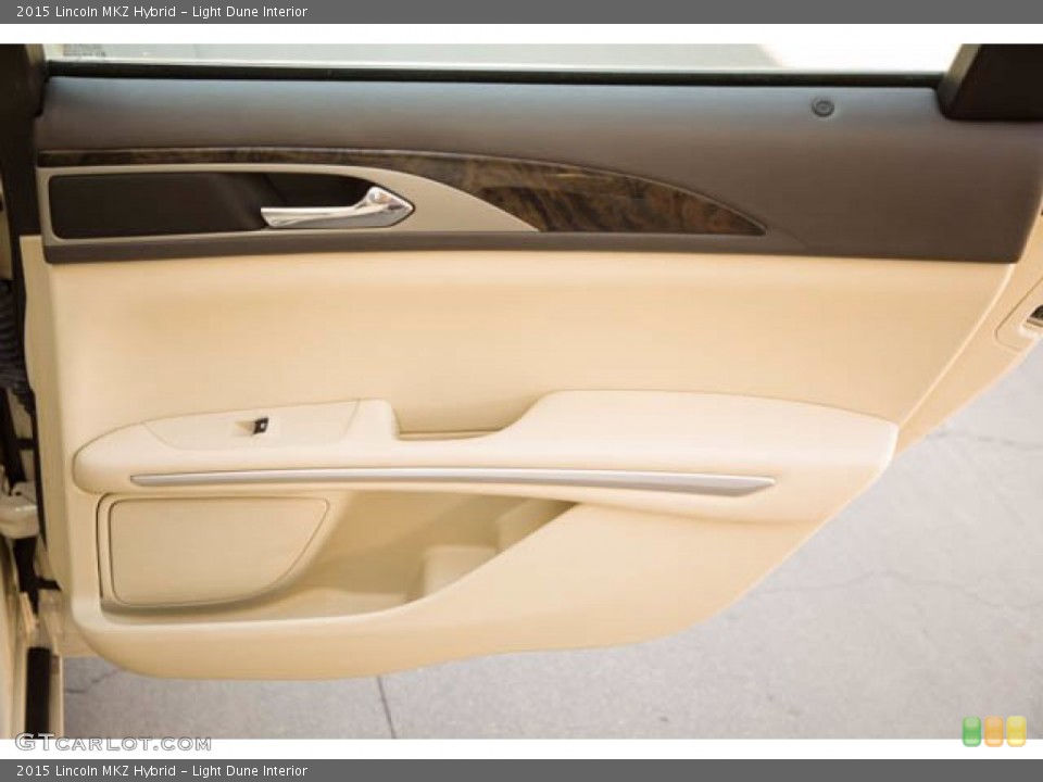 Light Dune Interior Door Panel for the 2015 Lincoln MKZ Hybrid #141510352