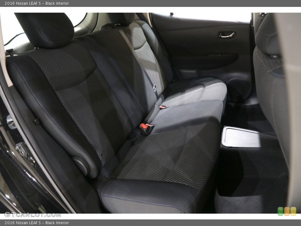 Black Interior Rear Seat for the 2016 Nissan LEAF S #141514956