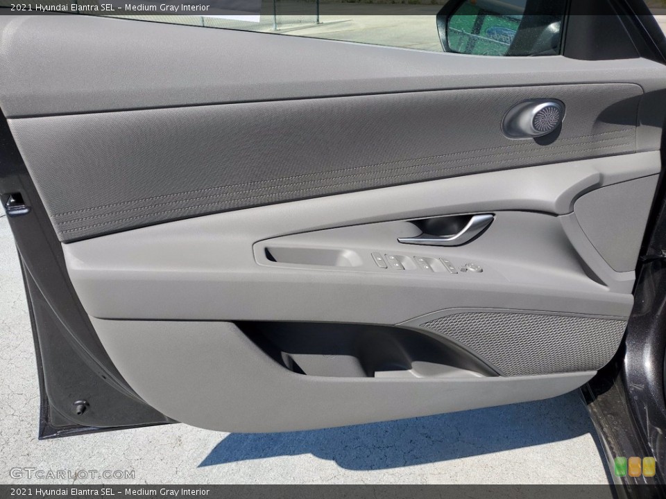 Medium Gray Interior Door Panel for the 2021 Hyundai Elantra SEL #141524722