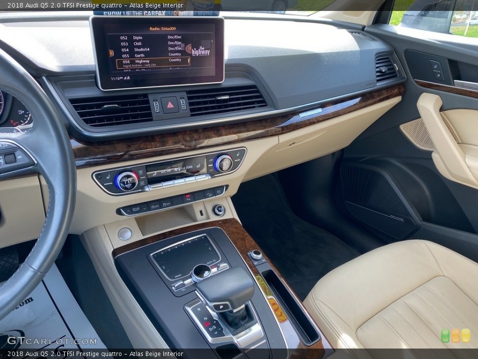 Atlas Beige Interior Dashboard for the 2018 Audi Q5 2.0 TFSI Prestige quattro #141536210