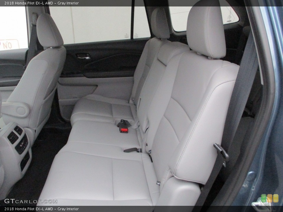 Gray Interior Rear Seat for the 2018 Honda Pilot EX-L AWD #141542853