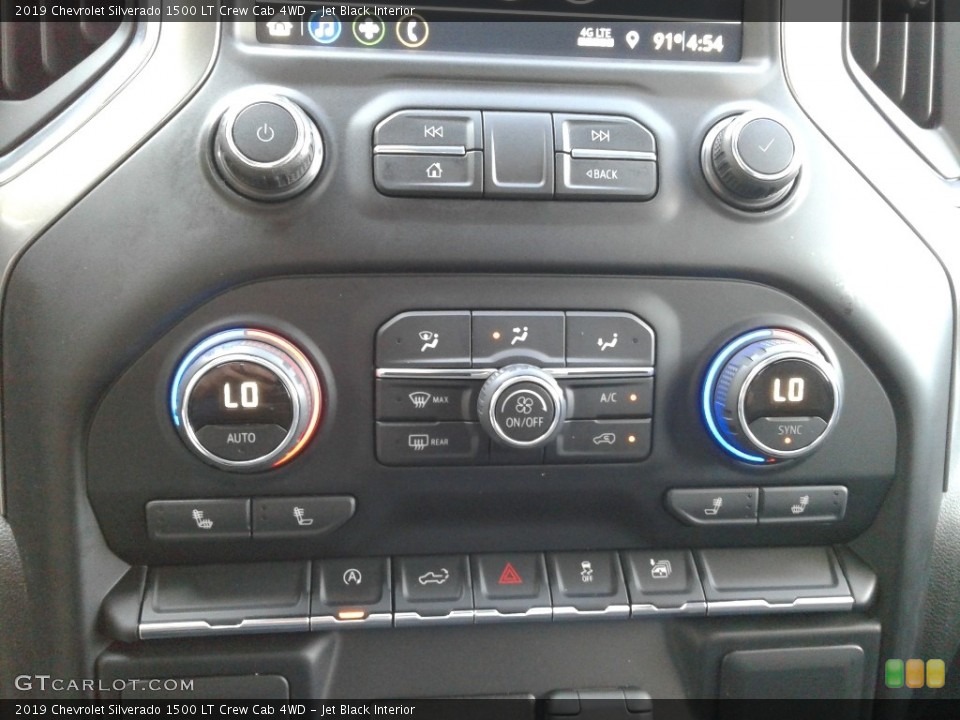 Jet Black Interior Controls for the 2019 Chevrolet Silverado 1500 LT Crew Cab 4WD #141600939