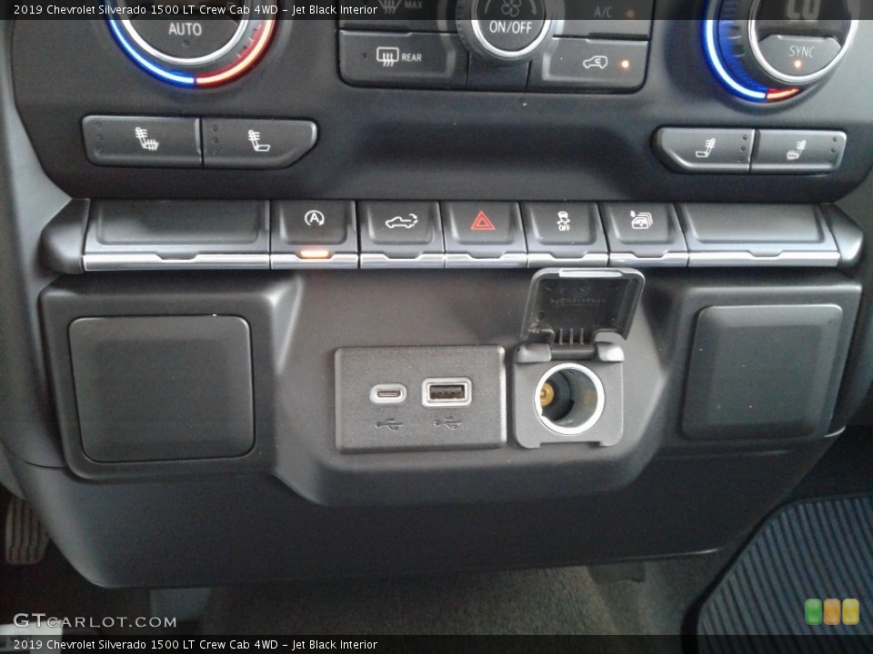 Jet Black Interior Controls for the 2019 Chevrolet Silverado 1500 LT Crew Cab 4WD #141600966