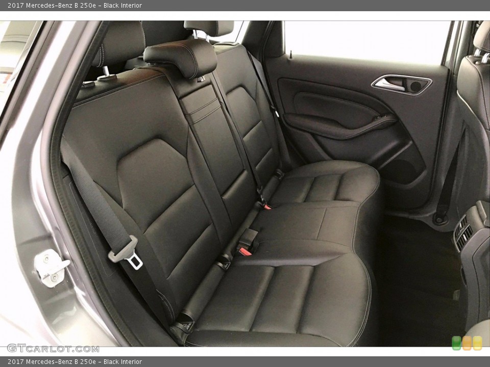 Black Interior Rear Seat for the 2017 Mercedes-Benz B 250e #141645982
